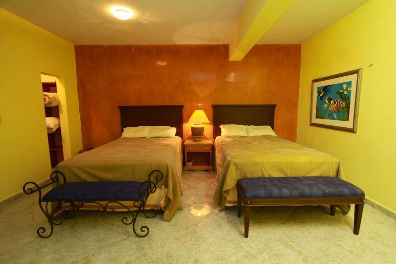Mima's Village Cozumel Quarto foto